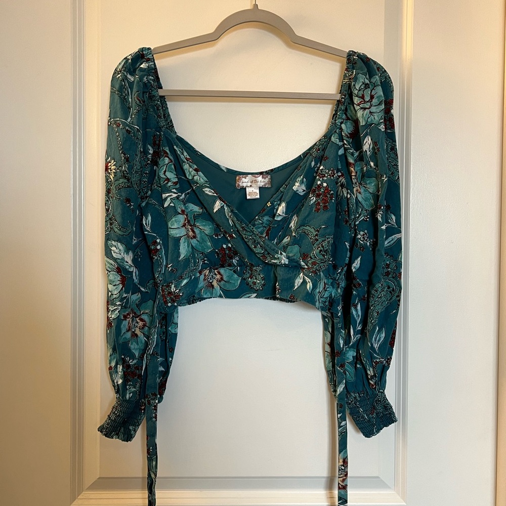 Sybille Teal Floral Crossover Crop Top